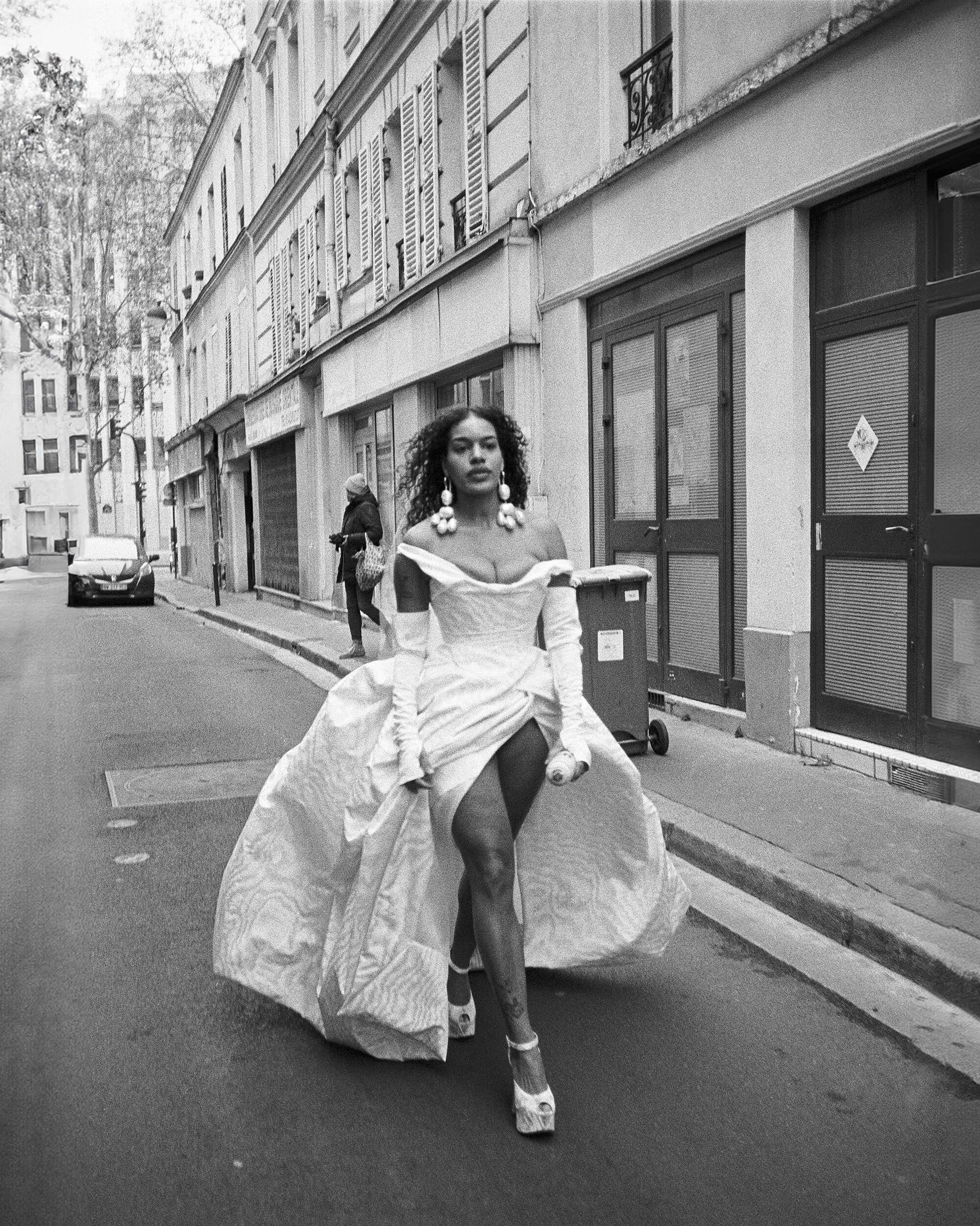 2024_Bridal_Couture_BriannaTommer_07_4x5_1.jpg