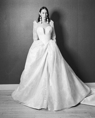 2024_Bridal_Couture_Gaia_4x5_2.jpg