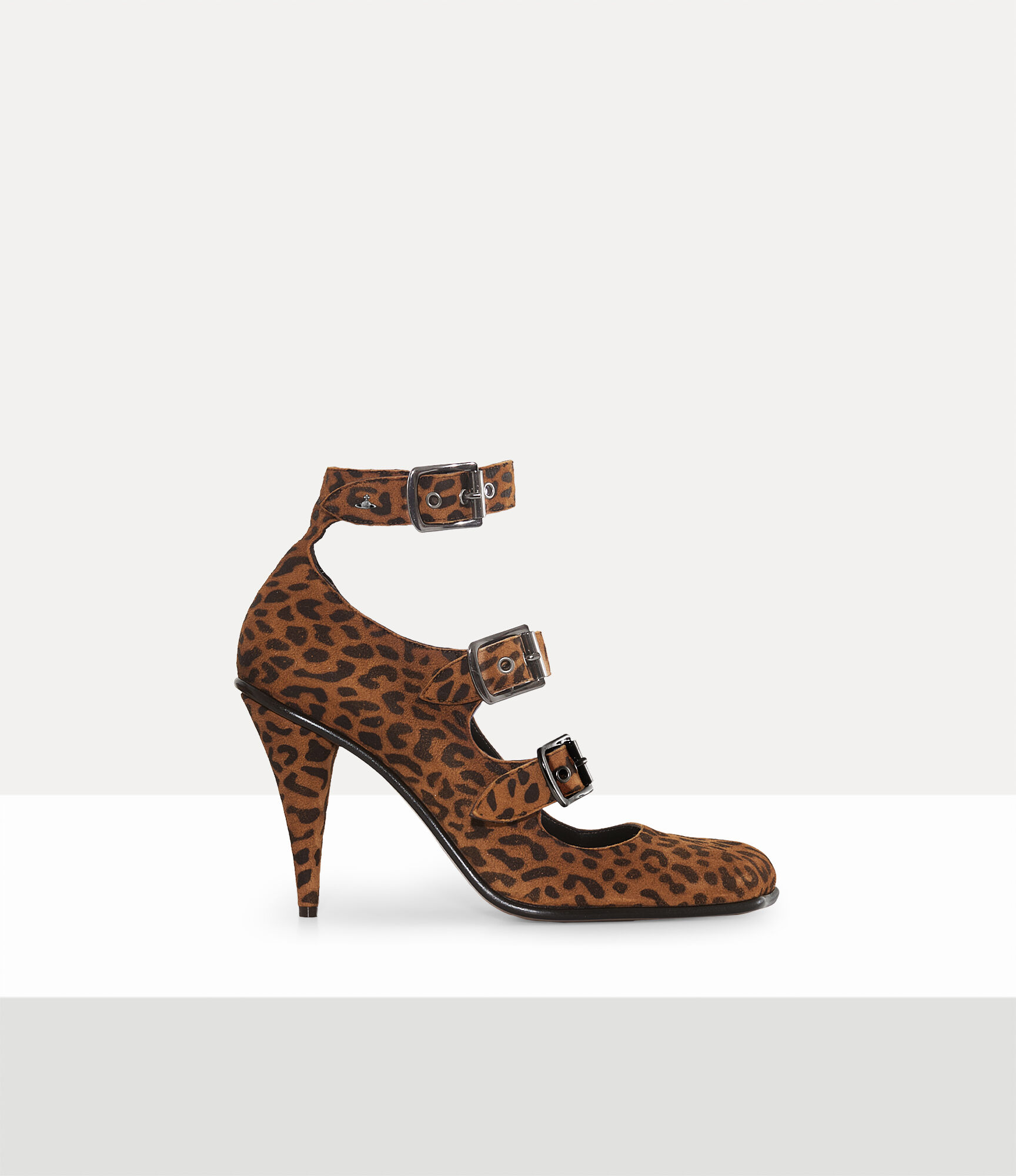 Savage Heel  large image number 1