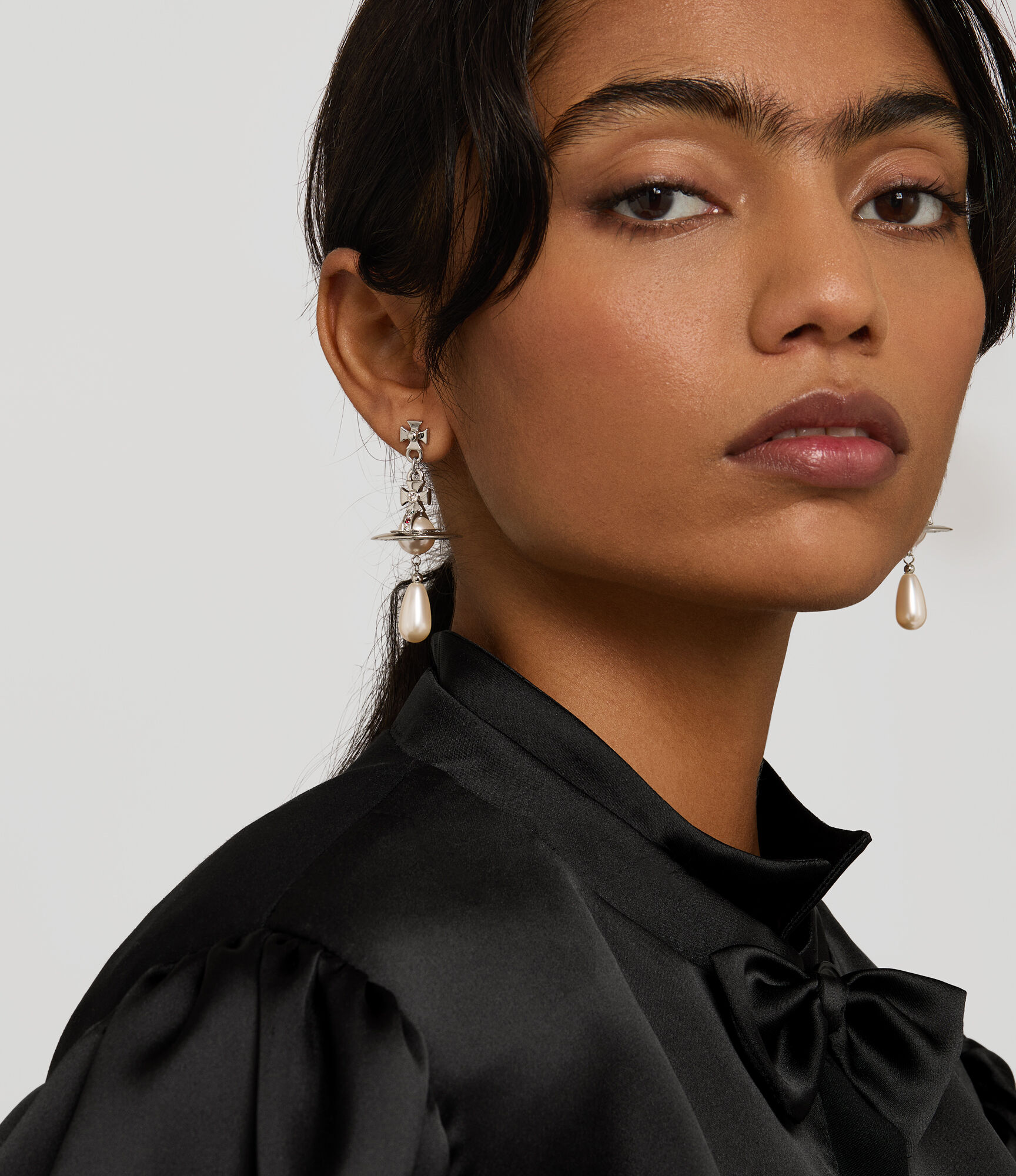 Pearl Drop Earrings  large image number 2