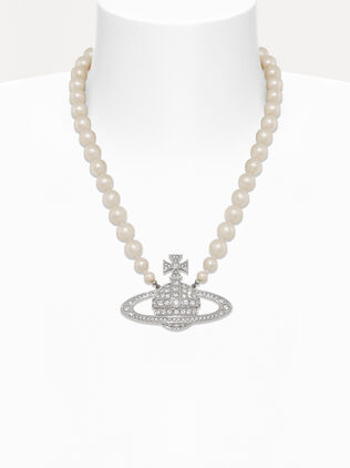 Man. Bas Relief Pearl Necklace