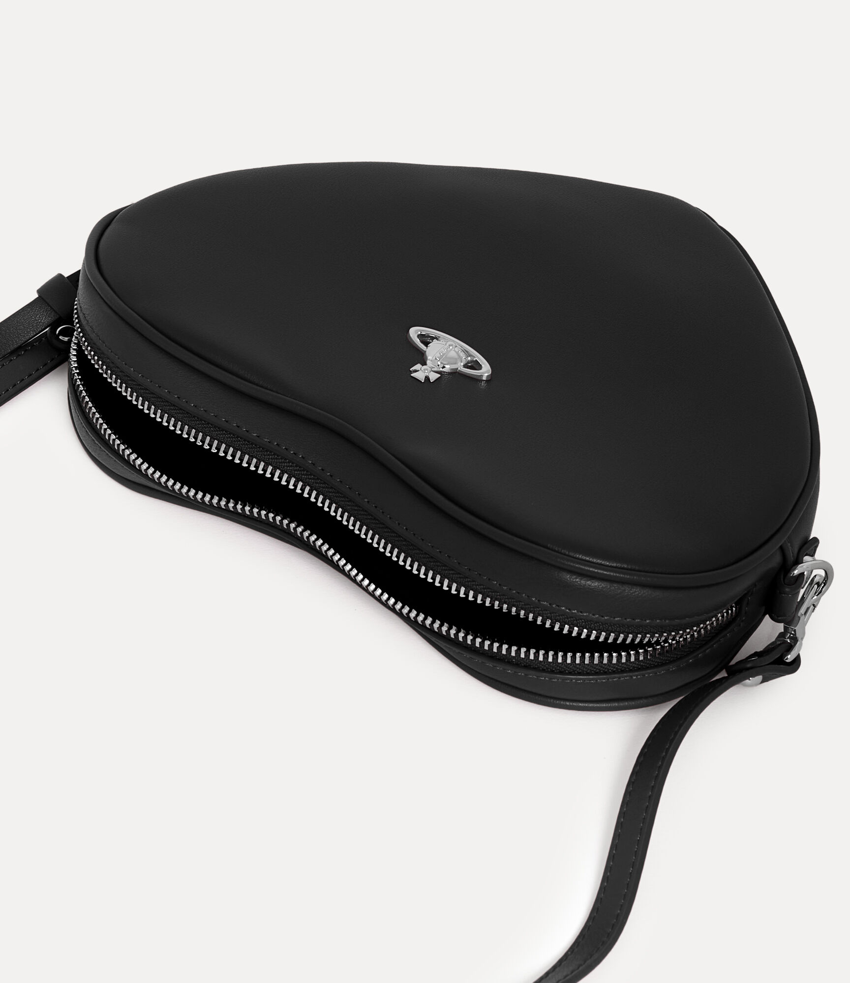 Alexa Heart Crossbody   large image number 3