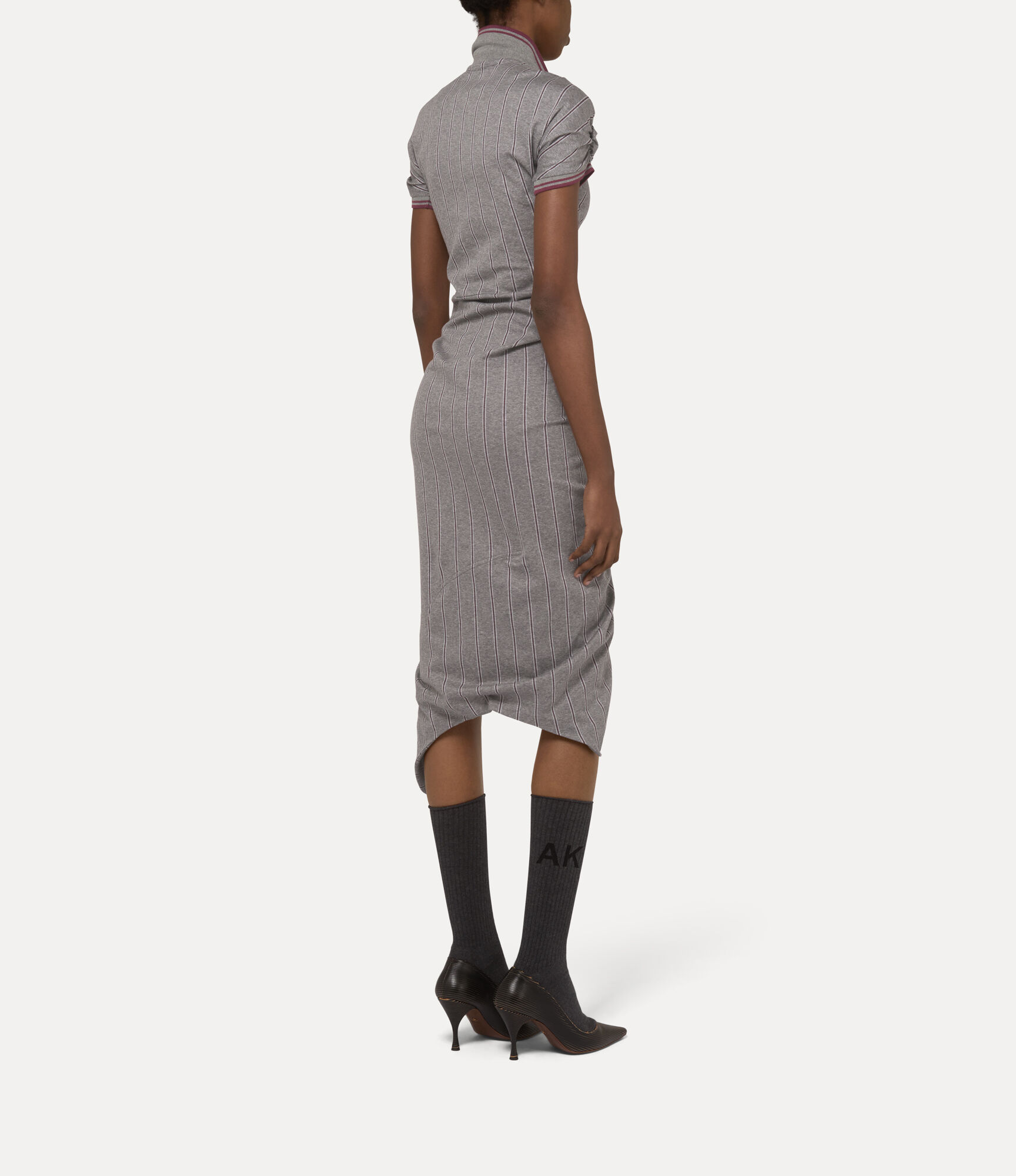 Pulling Dress  large image number 3